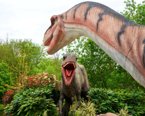 what dinosaur has 500 teeth